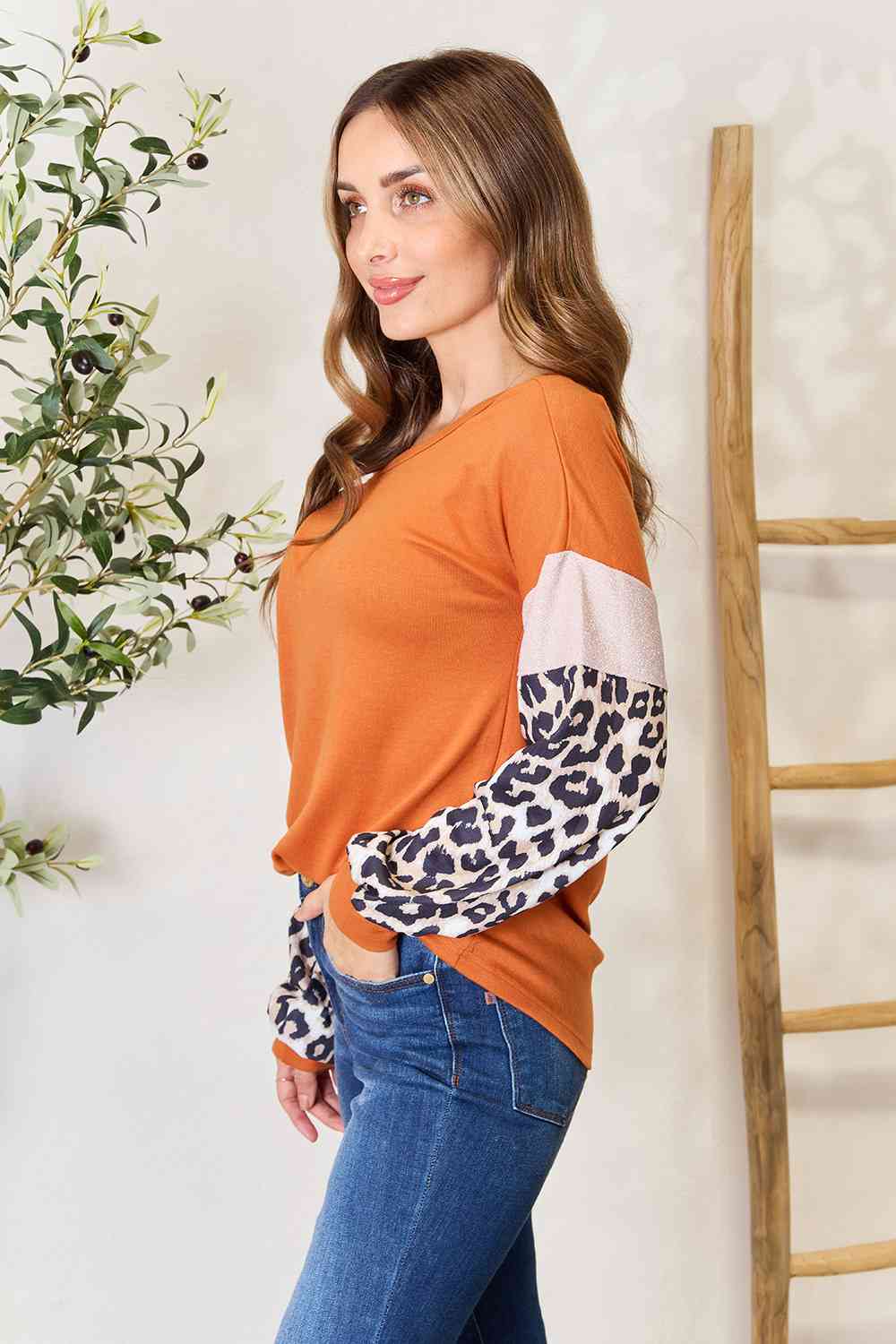 Leopard Print Long Sleeve Sweatshirt